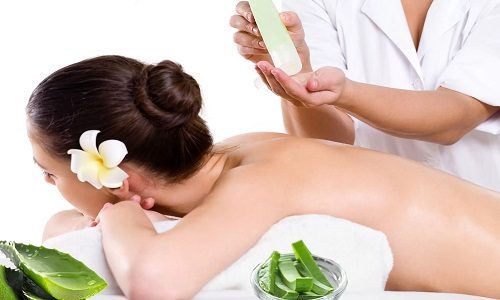 aloe-vera-massage-1-rmlkgzocn2vr2wvut4uie19gk8pgk9b43d8m92s5h4